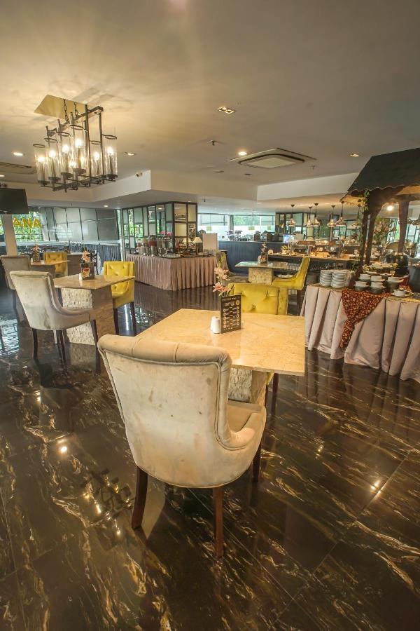 Hotel Royal Regantris Cendana Formerly Royal Singosari 3*
