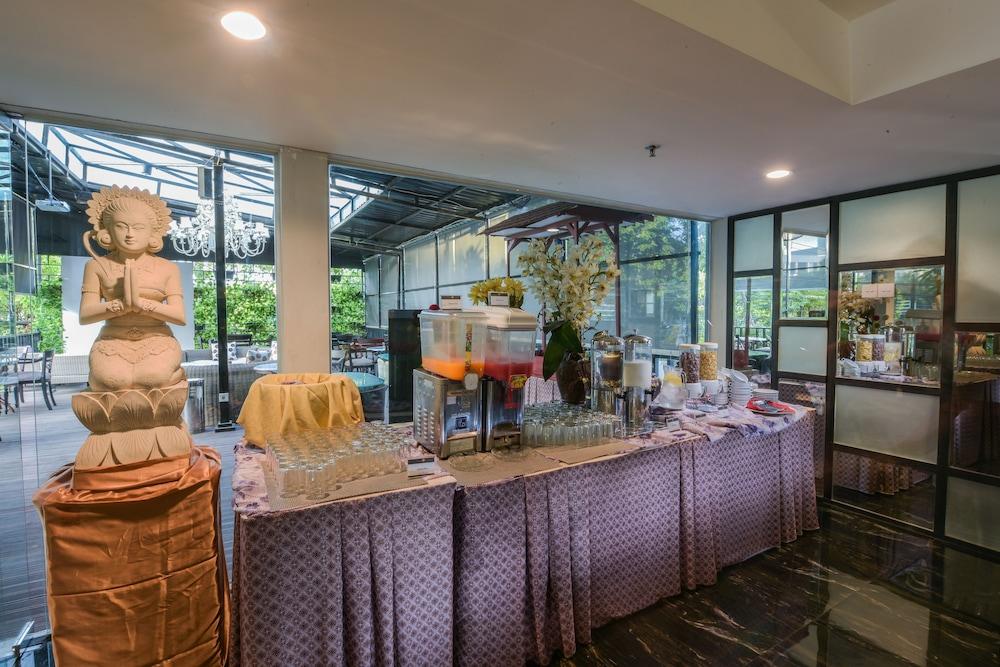 Royal Regantris Cendana Formerly Royal Singosari 3*