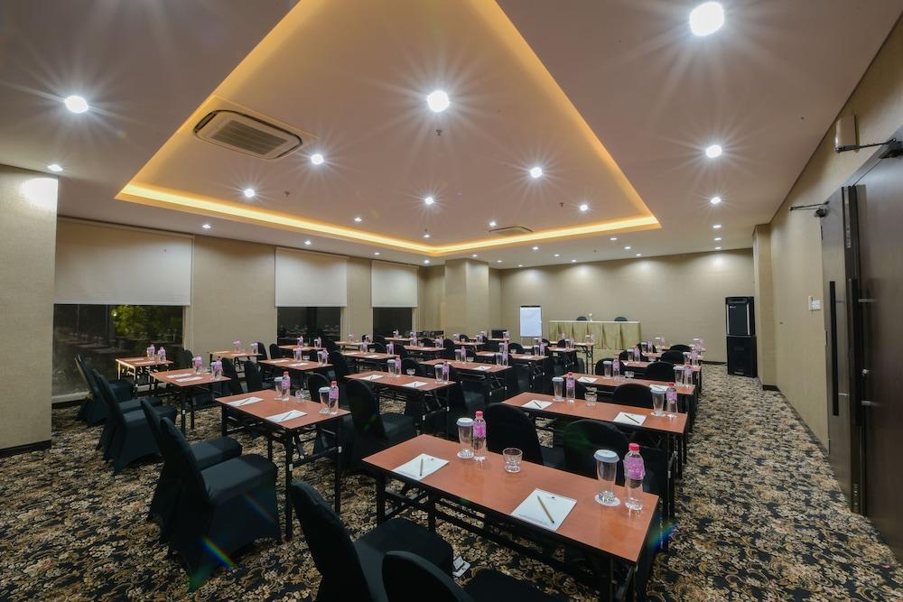 Royal Regantris Cendana Formerly Royal Singosari Surabaya