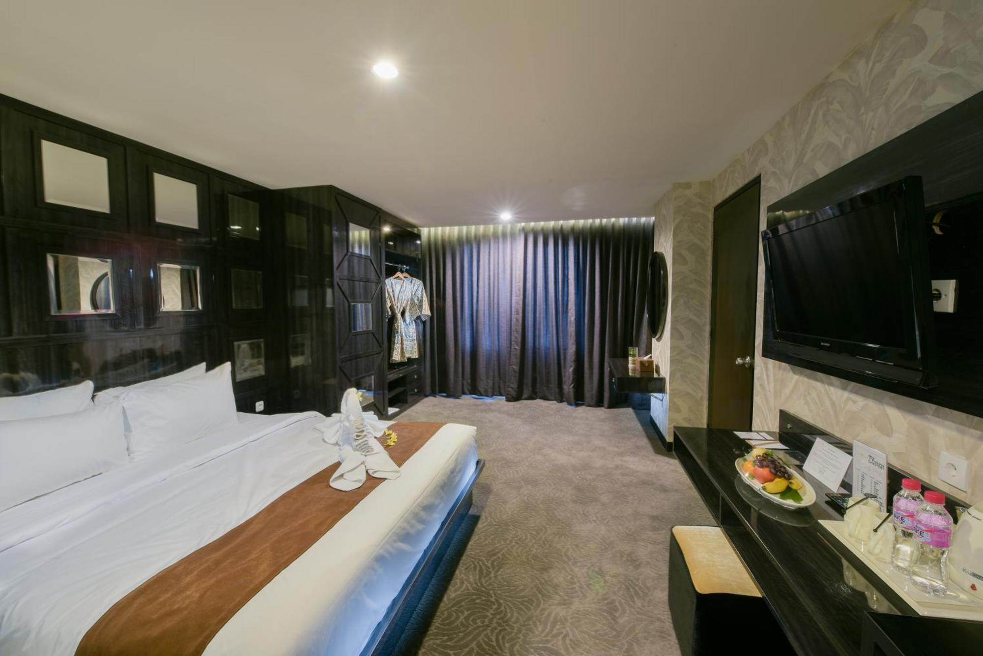 Hotel Royal Regantris Cendana Formerly Royal Singosari Surabaya