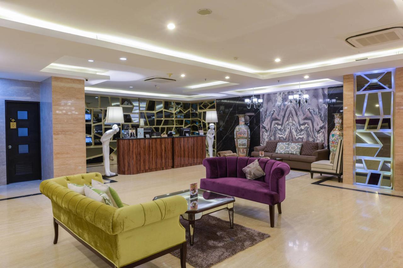 Royal Regantris Cendana Formerly Royal Singosari 3* Surabaya